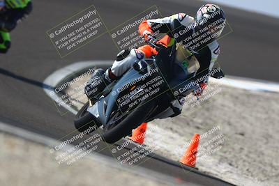 media/Nov-01-2025-TrackDaz (Sat) [[2b4d5192bc]]/C Group/1240pm (Turn 2 Outside)/